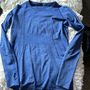 Lululemon athletic top